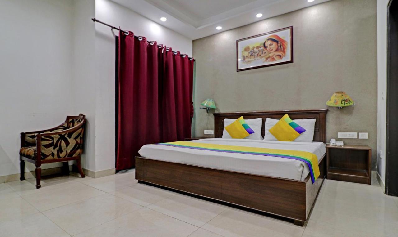 Itsy Hotels Hamlets Stay Noida Bagian luar foto