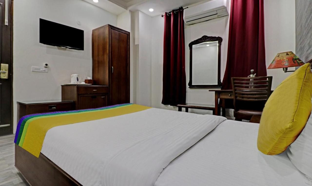 Itsy Hotels Hamlets Stay Noida Bagian luar foto