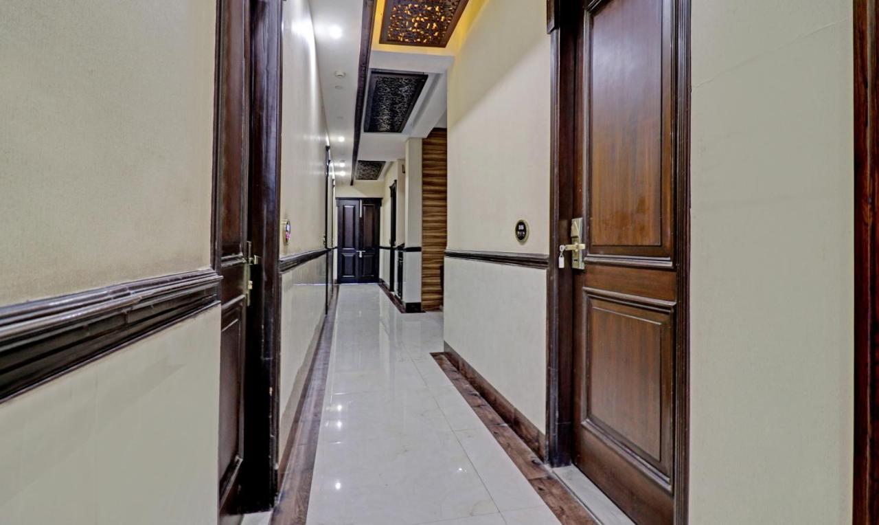 Itsy Hotels Hamlets Stay Noida Bagian luar foto