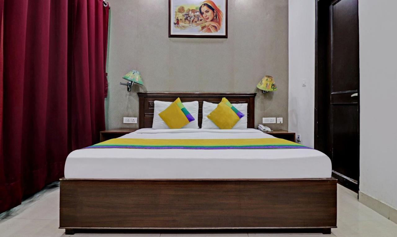 Itsy Hotels Hamlets Stay Noida Bagian luar foto
