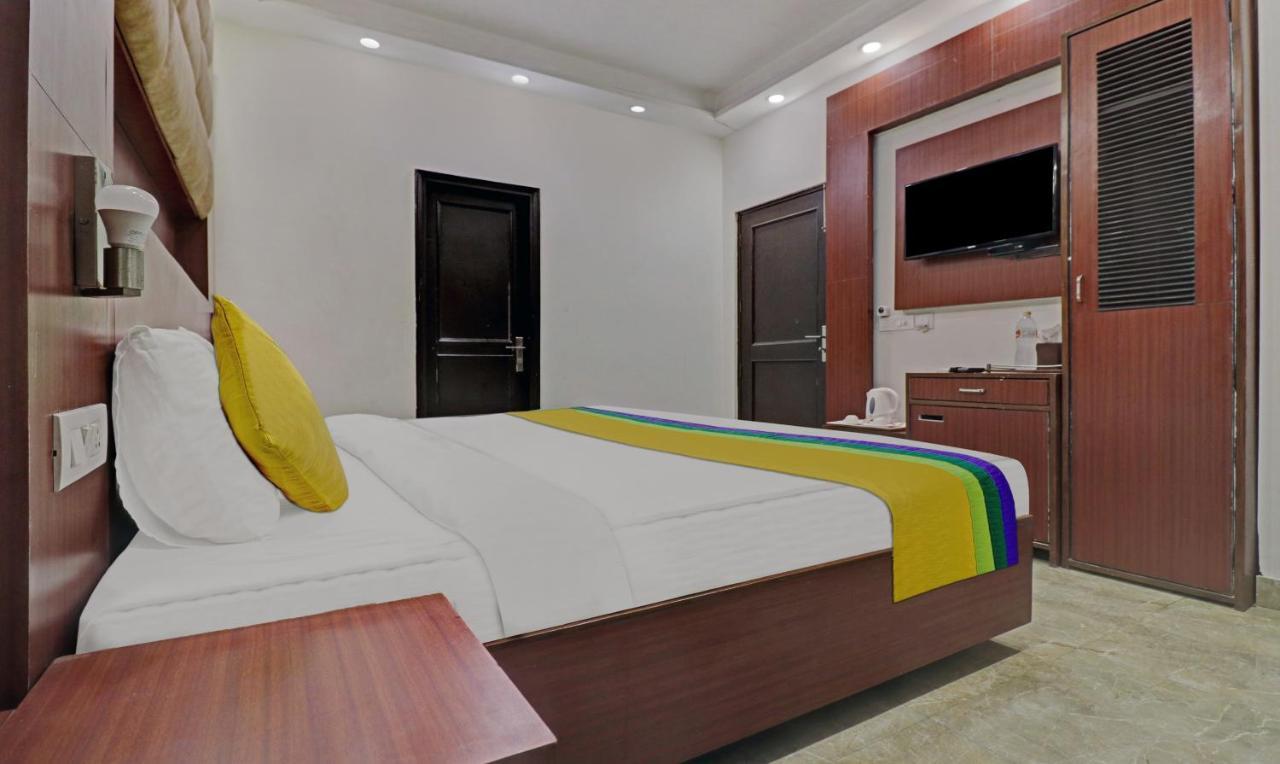 Itsy Hotels Hamlets Stay Noida Bagian luar foto