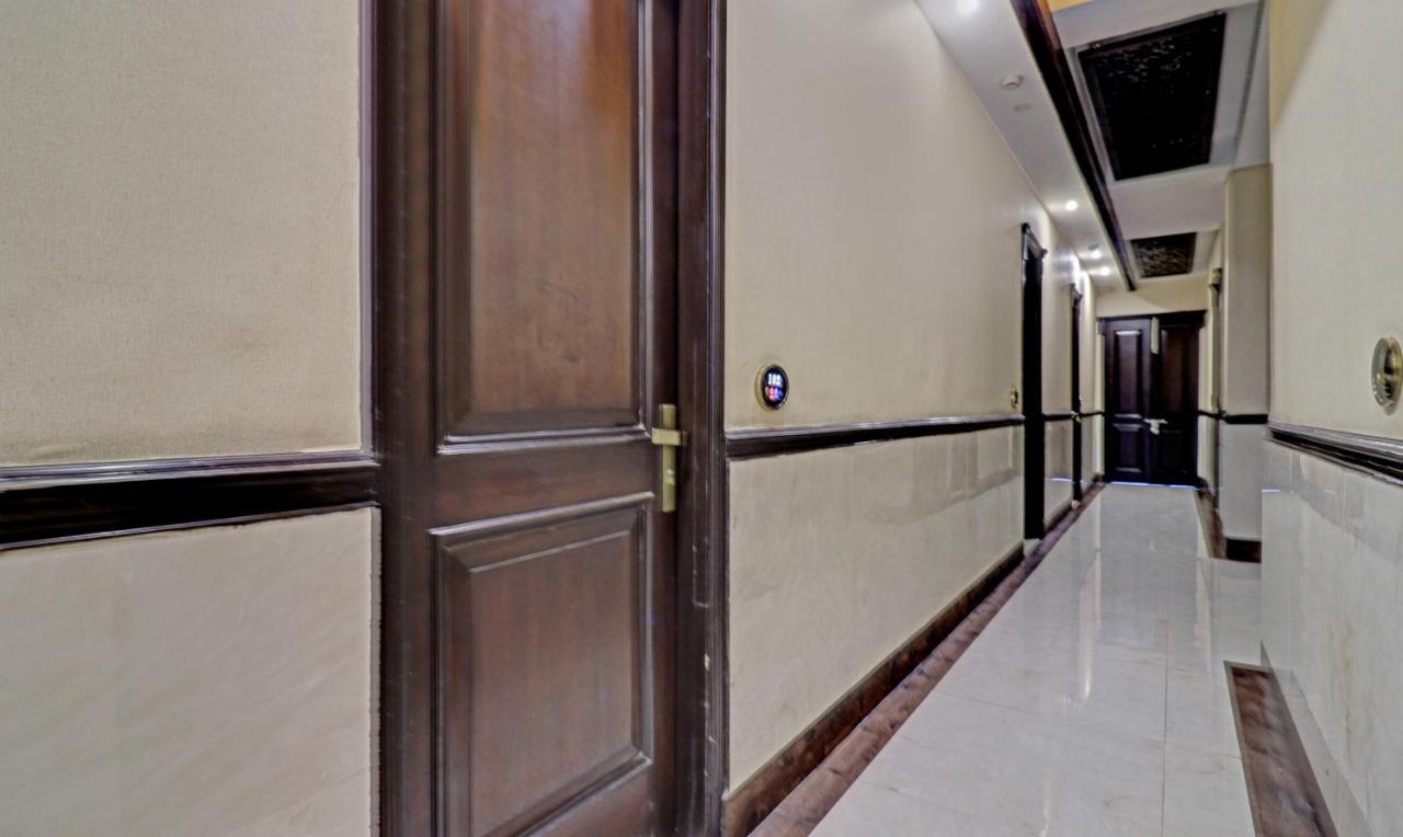Itsy Hotels Hamlets Stay Noida Bagian luar foto